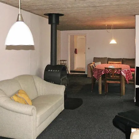 4 Person Holiday In